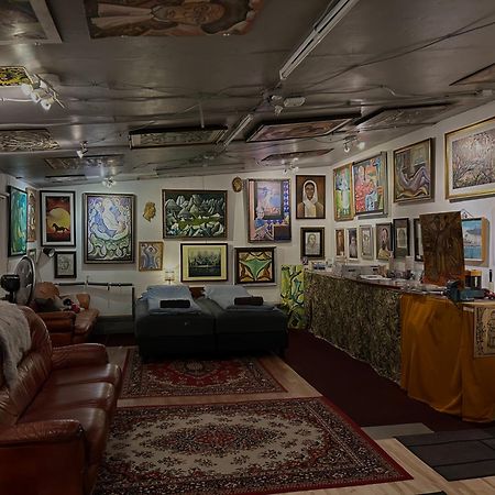 Brimarsbru Sleep Inn-Art Gallery Njarthvik Экстерьер фото